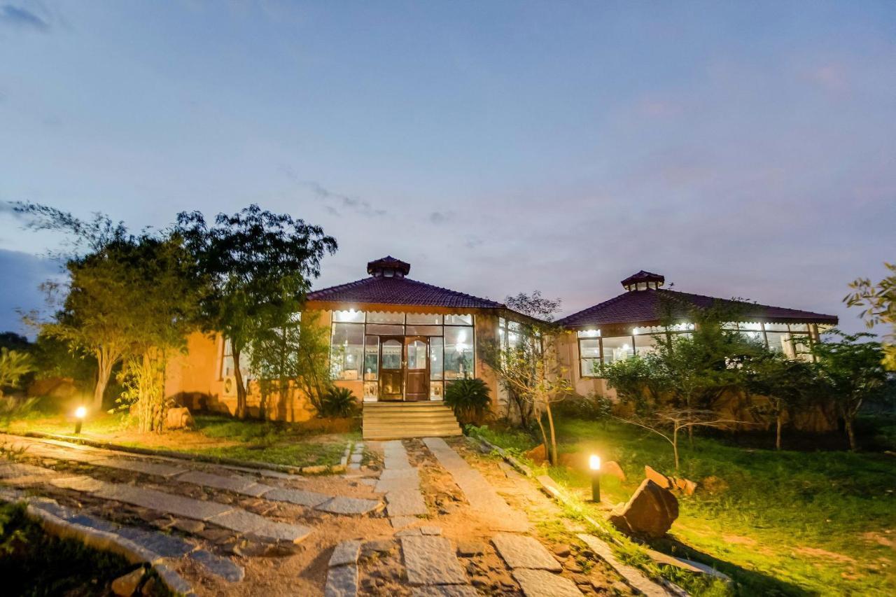 Hampi Heritage & Wilderness Resort-Jungle Lodges Bellary Esterno foto