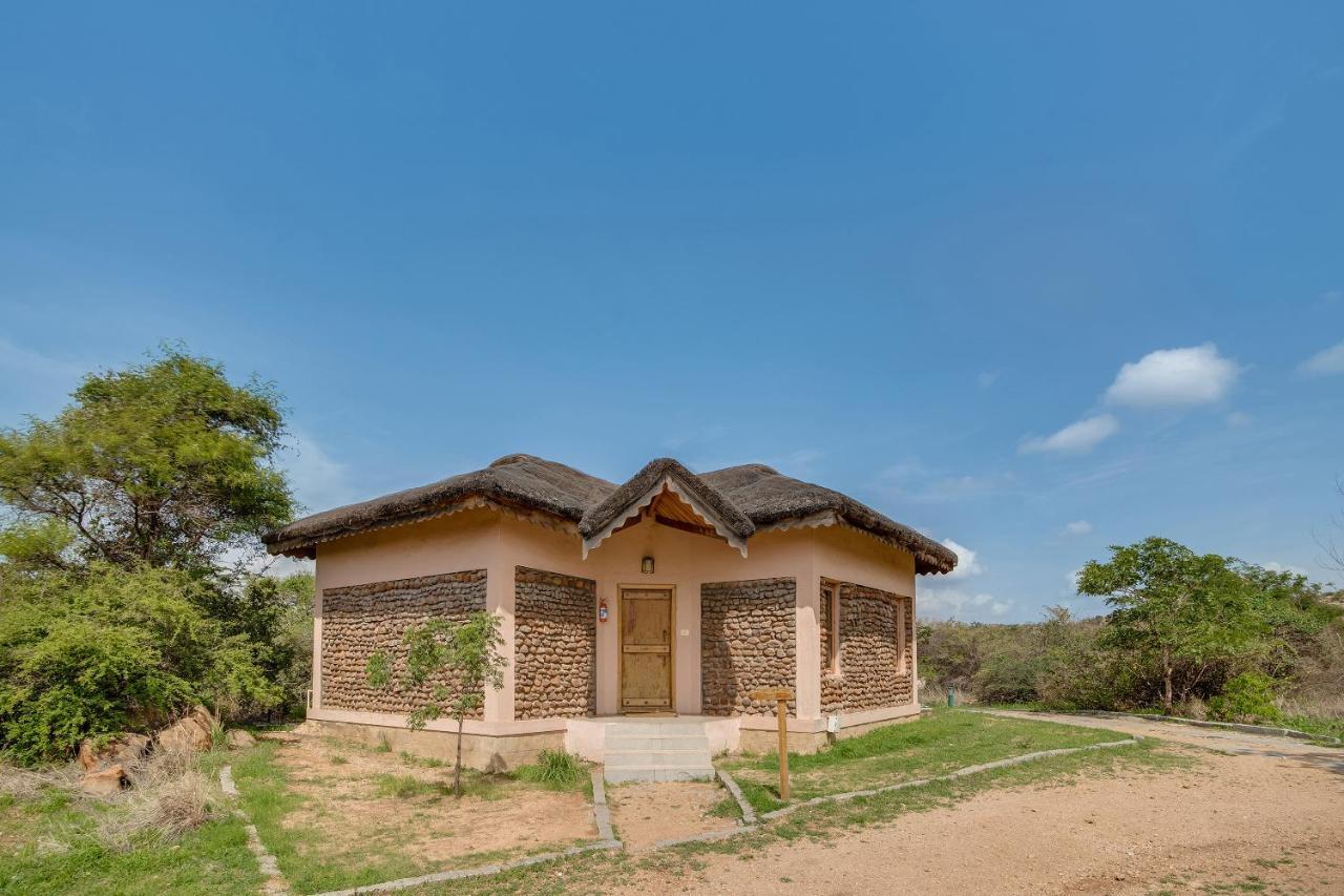 Hampi Heritage & Wilderness Resort-Jungle Lodges Bellary Esterno foto