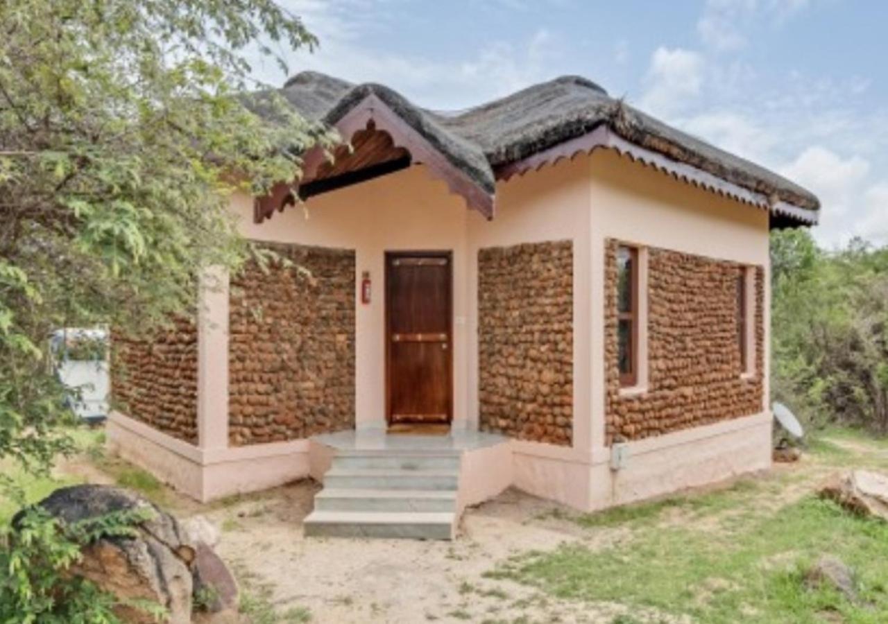 Hampi Heritage & Wilderness Resort-Jungle Lodges Bellary Esterno foto